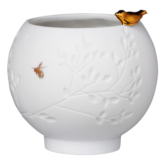 R12556 White porcelain tealight holder with bird design on a white background