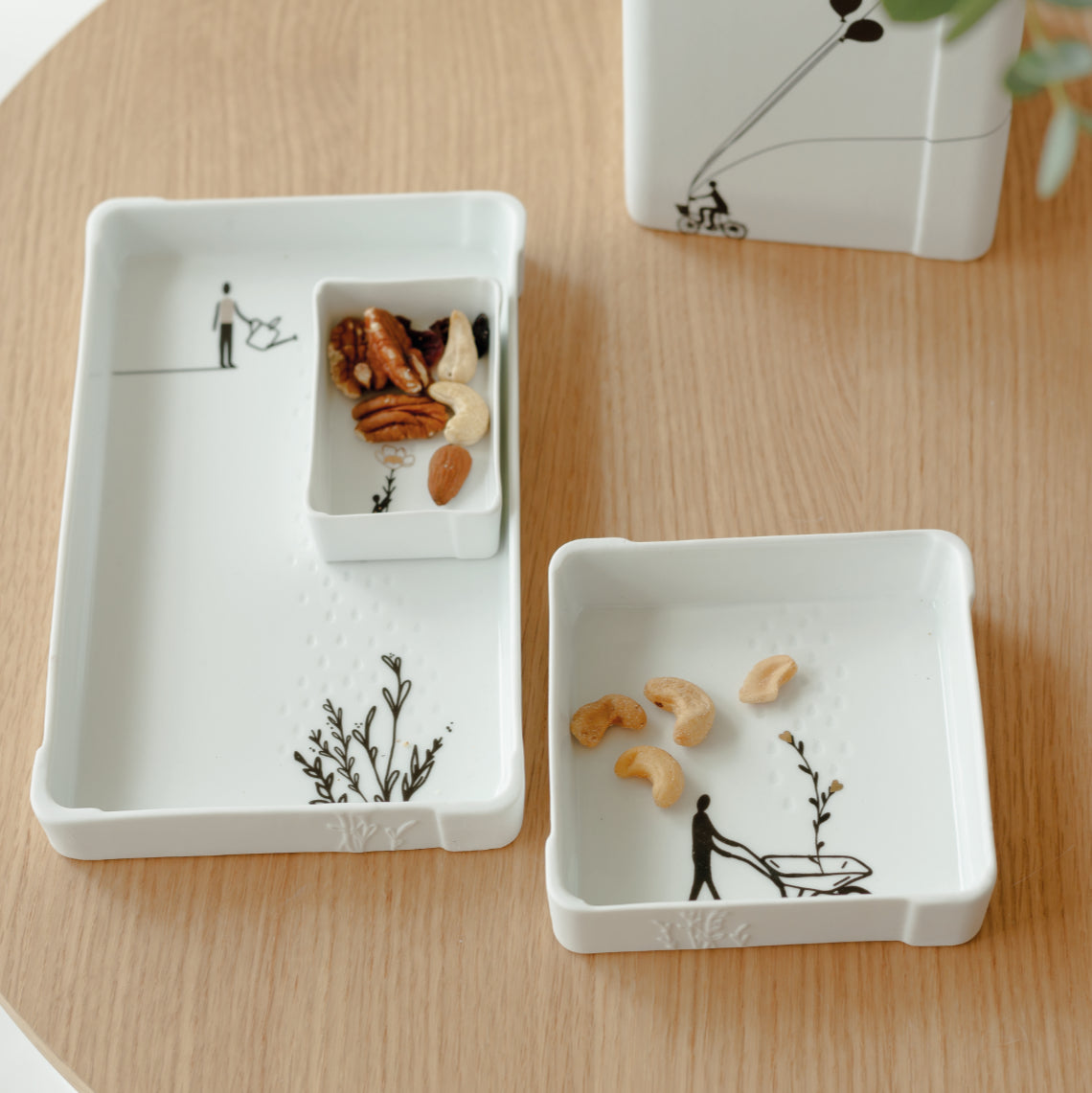 Picture Stories Decorative Tray Set