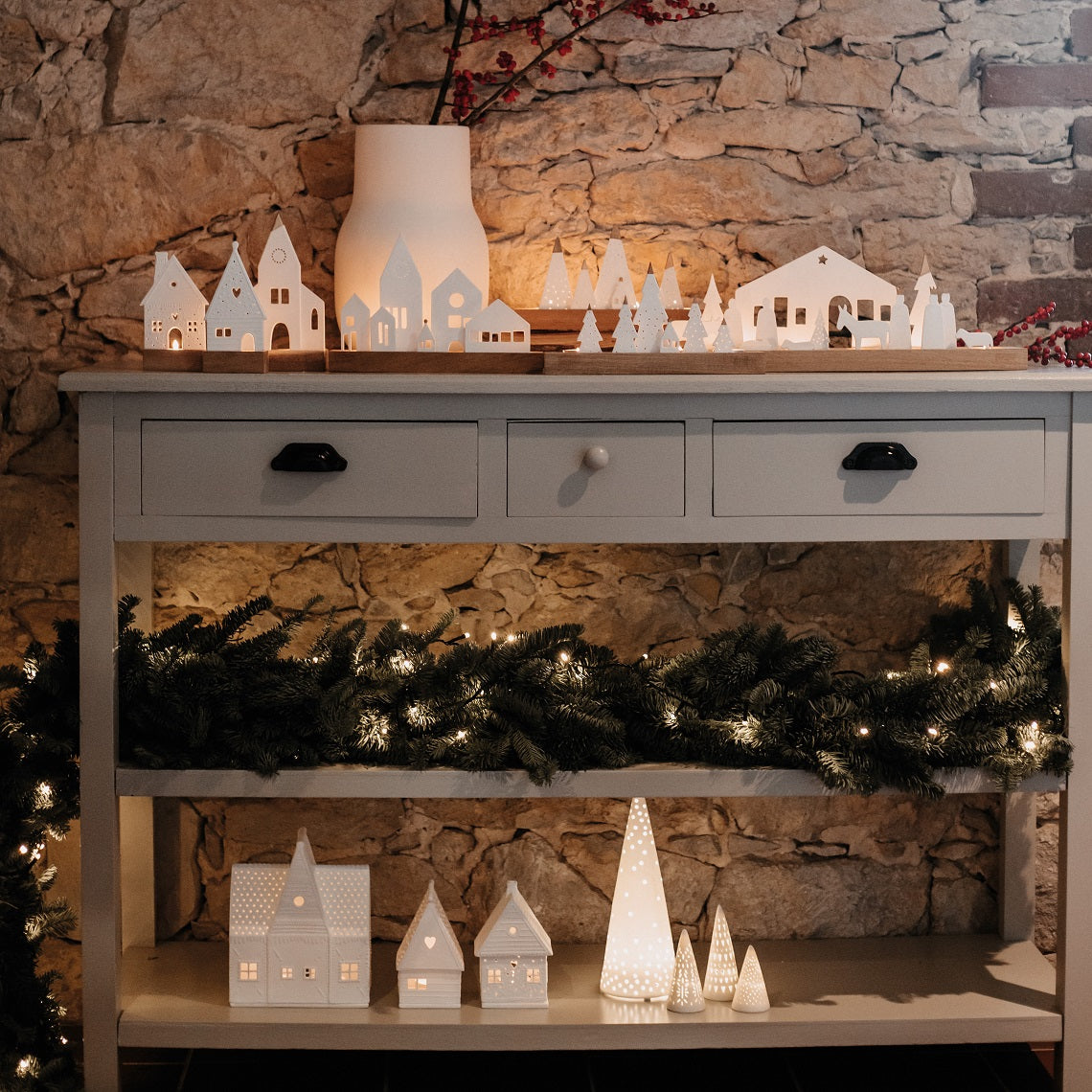 Nativity Tealight Holder Lifestyle Image d