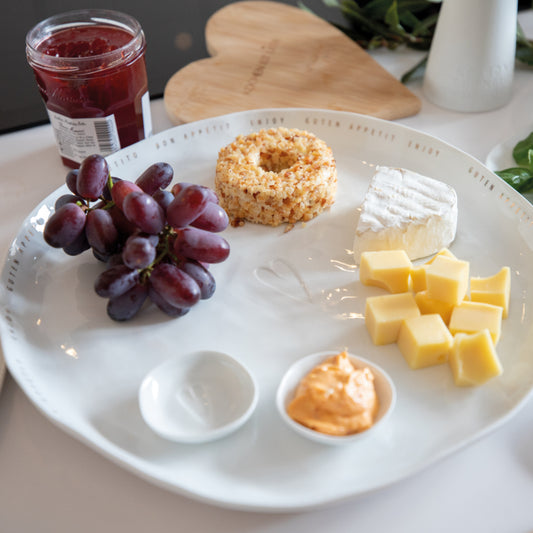 Mini Bowl Lifestyle Image showing food on a tray